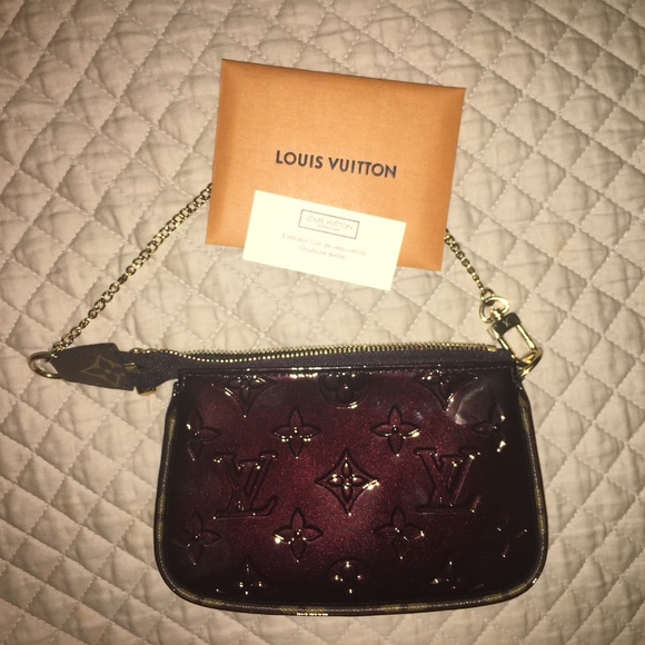 Louis Vuitton Vernis Mini Pochette Amarante Patent Leather Bag Brand New - Picture 1 of 14